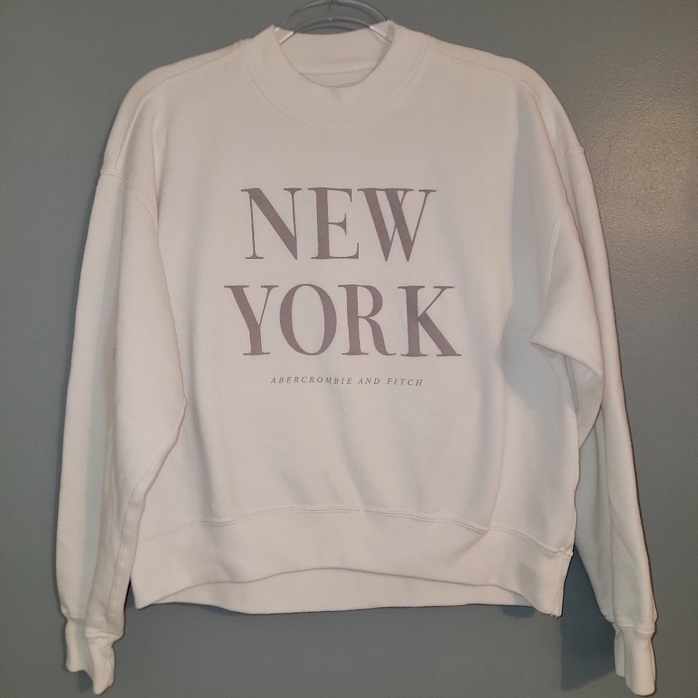 Abercrombie & Fitch White Crewneck Sweatshirt